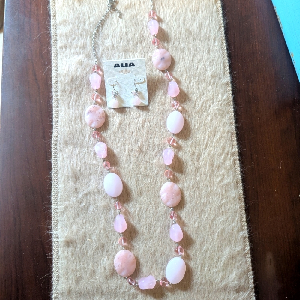 Alia costume jewellery set